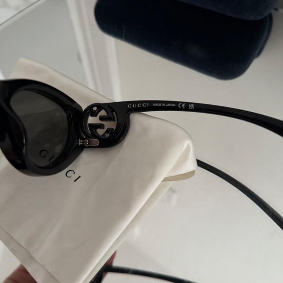 New Gucci Sunglasses GG-1691S Black Frames - Picture 4 of 7